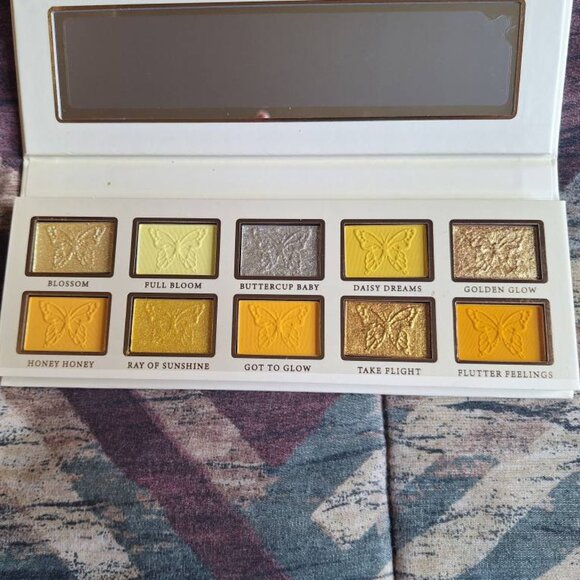 🦋 P.Louise “You Give Me Butterflies” Palette — Brand New - Picture 2 of 8